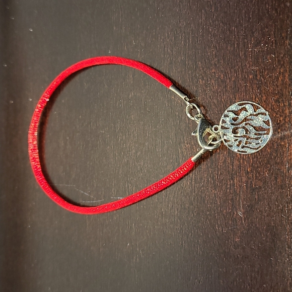 Set of 3 red strings from Jerusalem evil eye protection Hamsa Bracelet - Picture 7 of 16